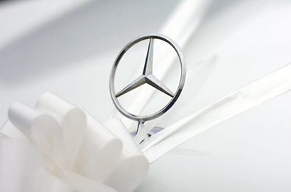 Mercedes E Class Limousines - White
