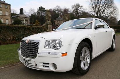 Chrysler 300C - White